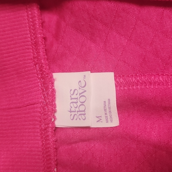 Stars Above lounge shorts - Picture 2 of 3